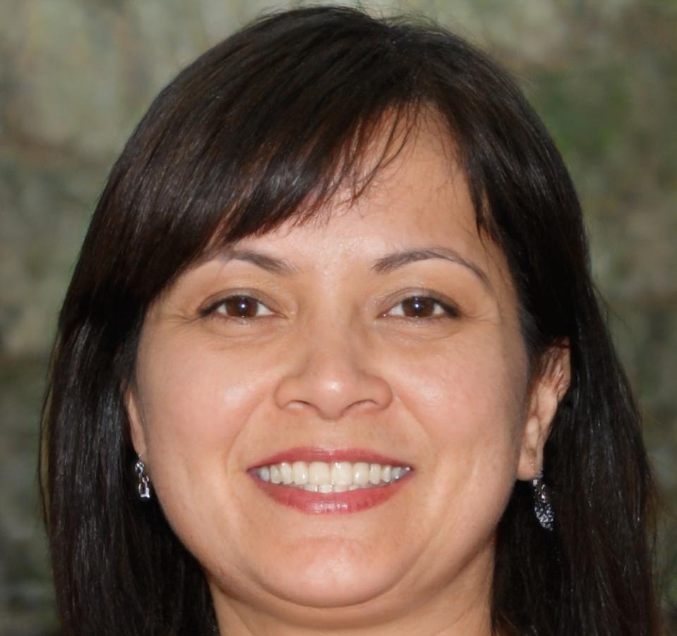 Esperanza Vitaliano, Directora de Análisis